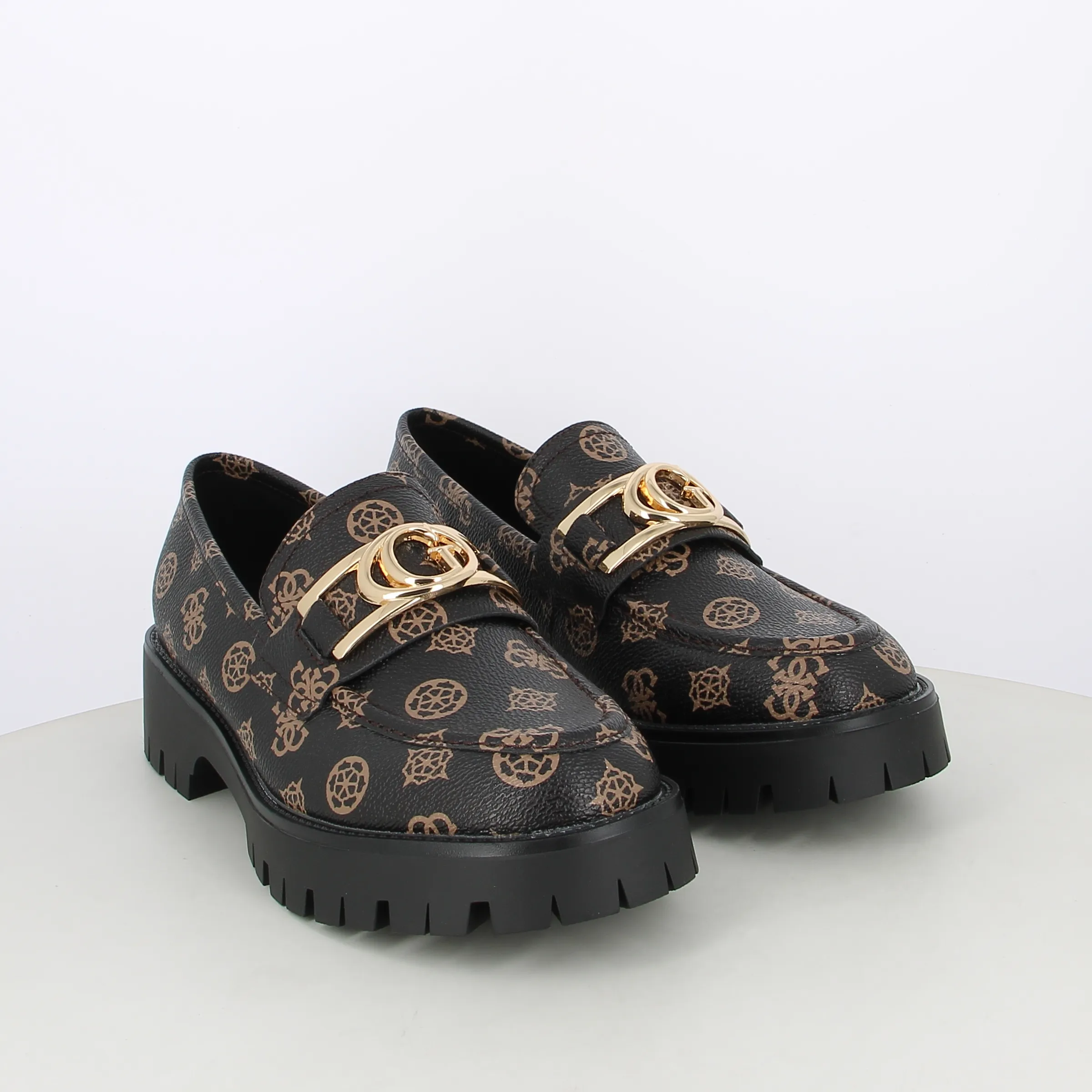 -----Guess -----Mocassini da donna Ilary FL7ILR FAL14 ----
