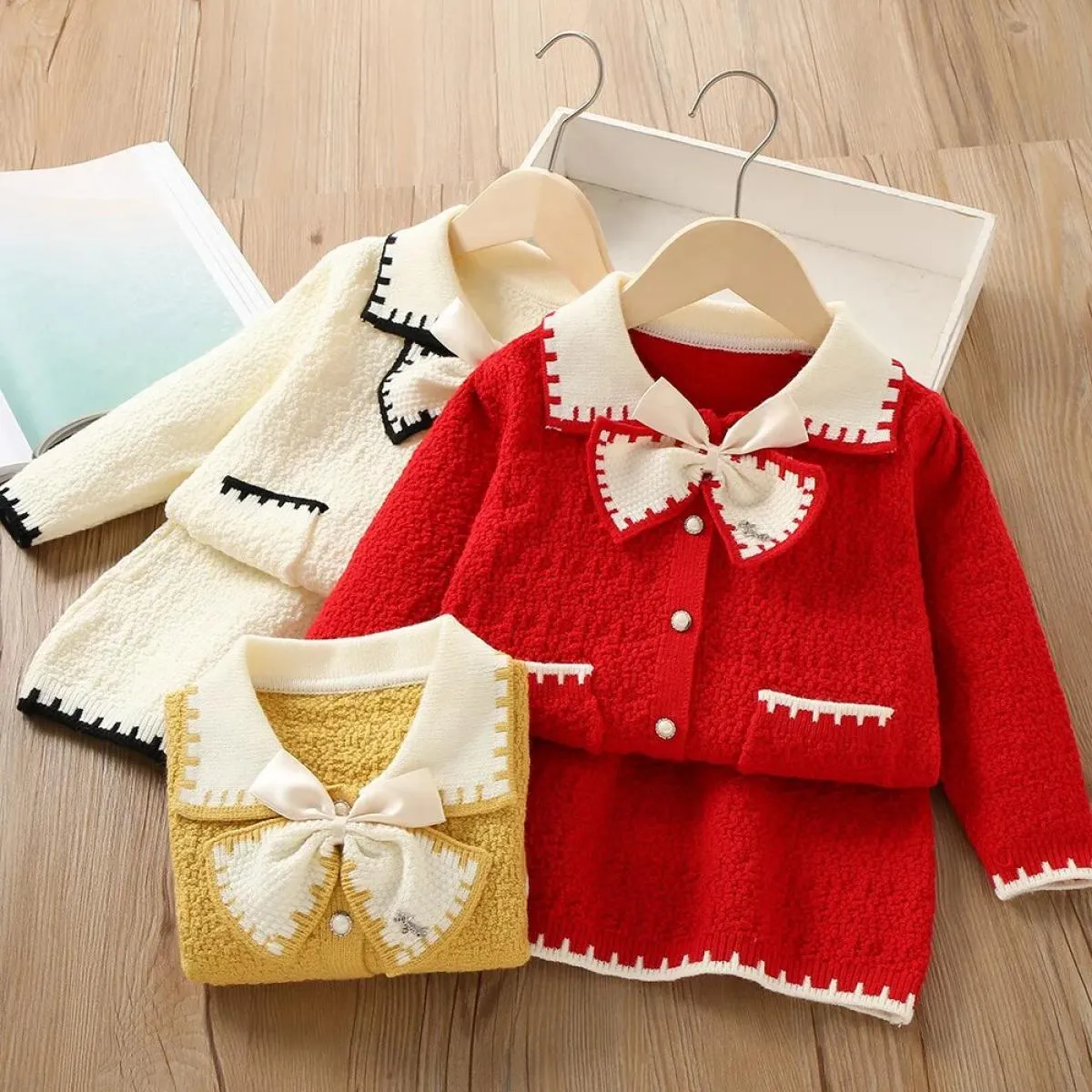 Abito alla moda per nuove ragazze Abito rosso carino per il primo anno Abiti per feste di Natale 2 Abiti autunnali di 8 anni