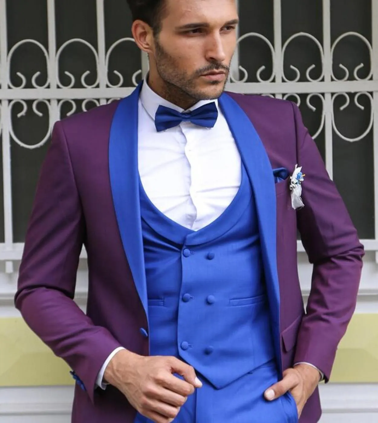 Blu Viola Uomo Abiti da sposa Ultimi disegni di pantaloni da cappotto Giacca da abito Pantalone Gilet Abiti da lavoro Sposo da f