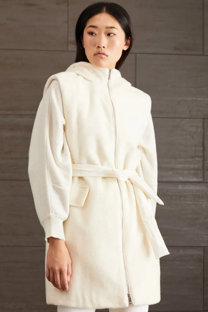 Gilet con cappuccio