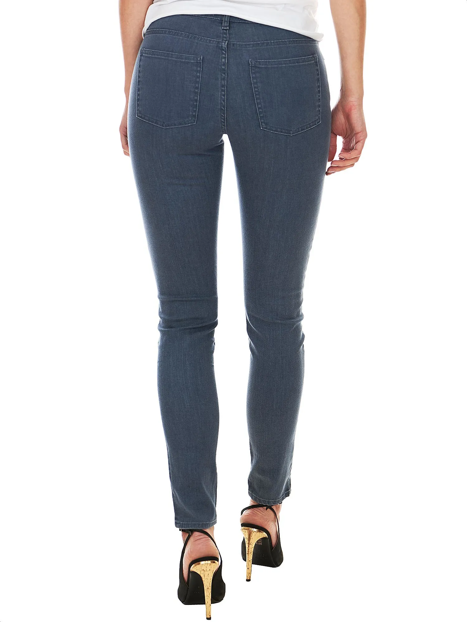Gray women's jeans with 5 pockets and zip closure