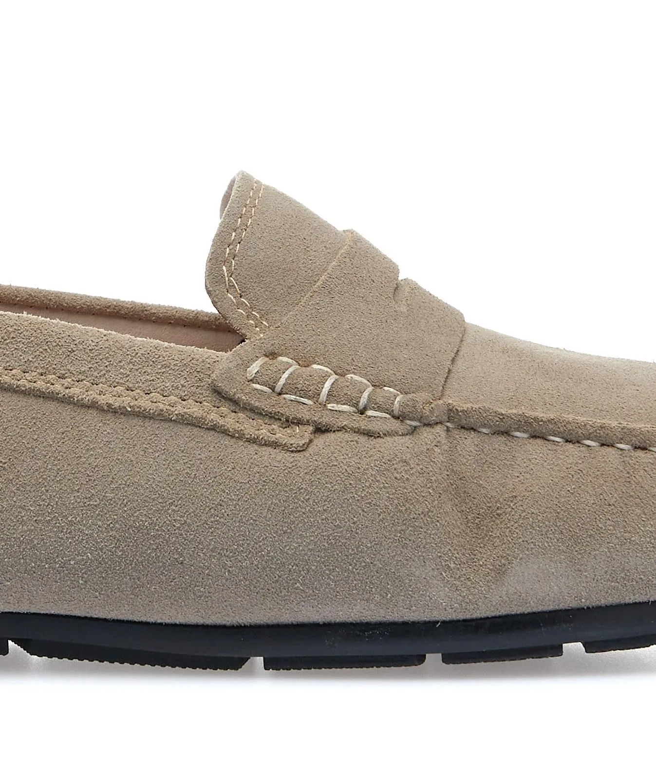 Mocassini beige in suede con cuciture