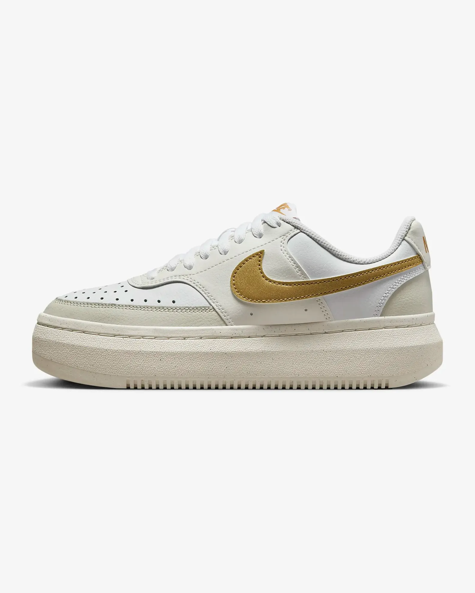 NIKE - Sneaker platform bianca in VERA PELLE da donna con logo oro effetto glitter - COURT VISION ALTA                          