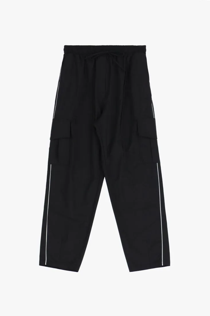 Pantaloni cargo con righino laterale a contrasto e coulisse