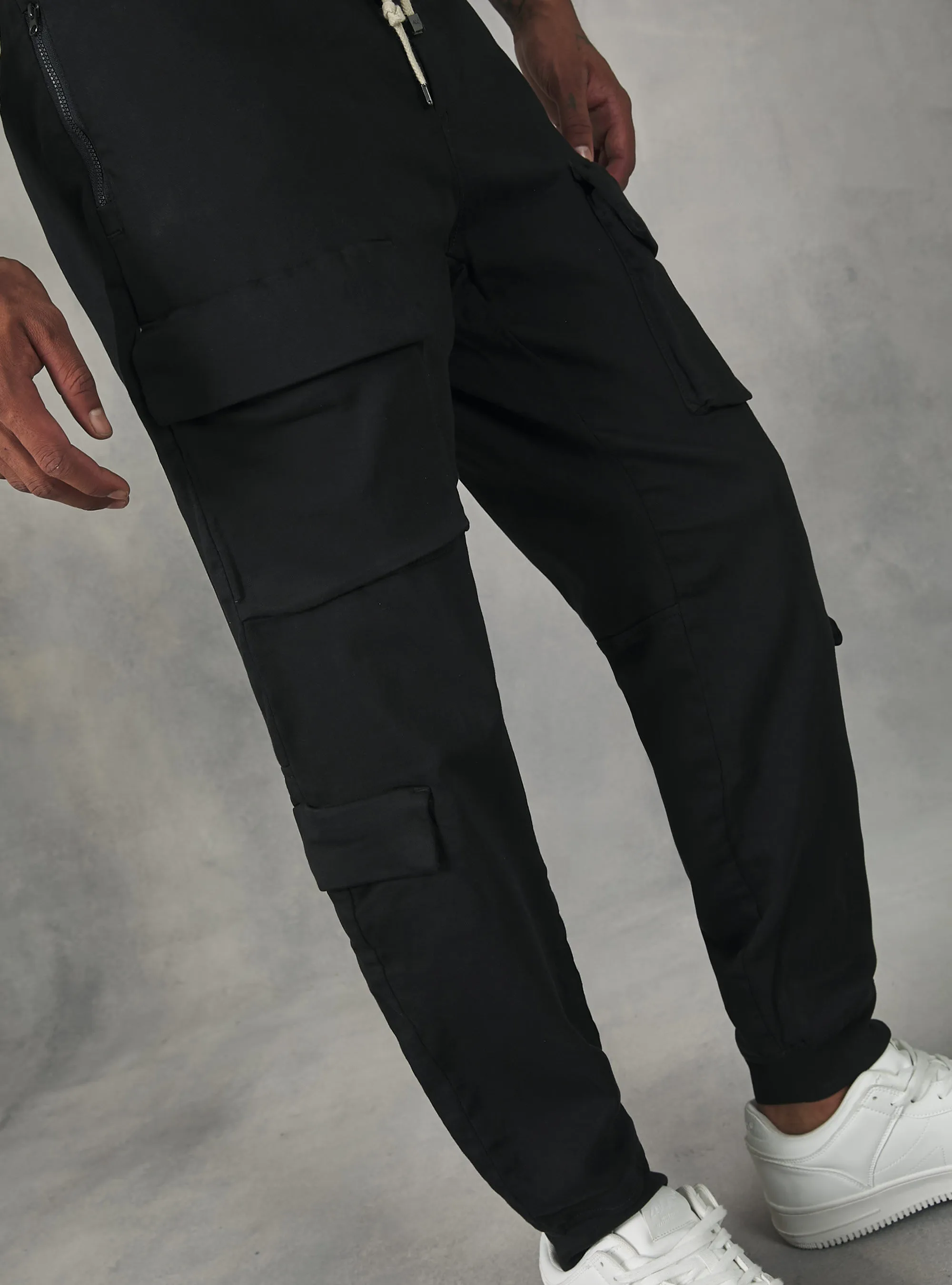 Pantaloni jogger con tasconi