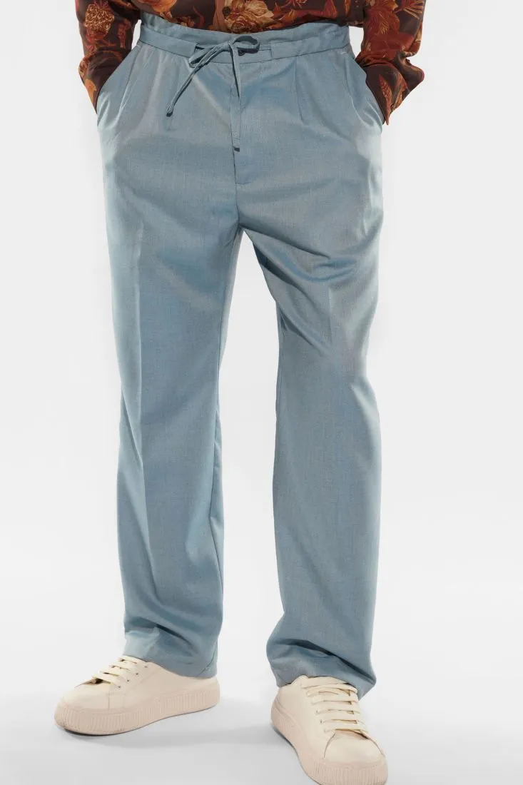 Pantaloni straight monocolour con pinces e coulisse