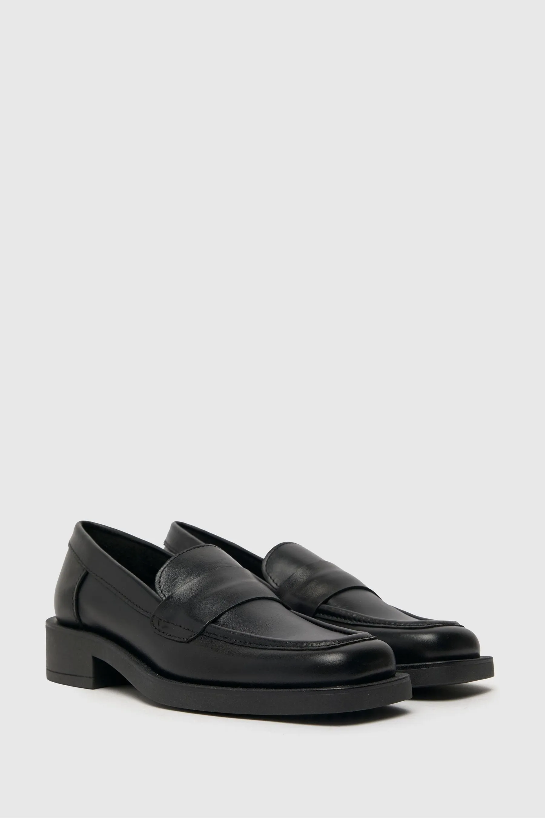 Schuh Lizzo - Mocassini con punta squadrata