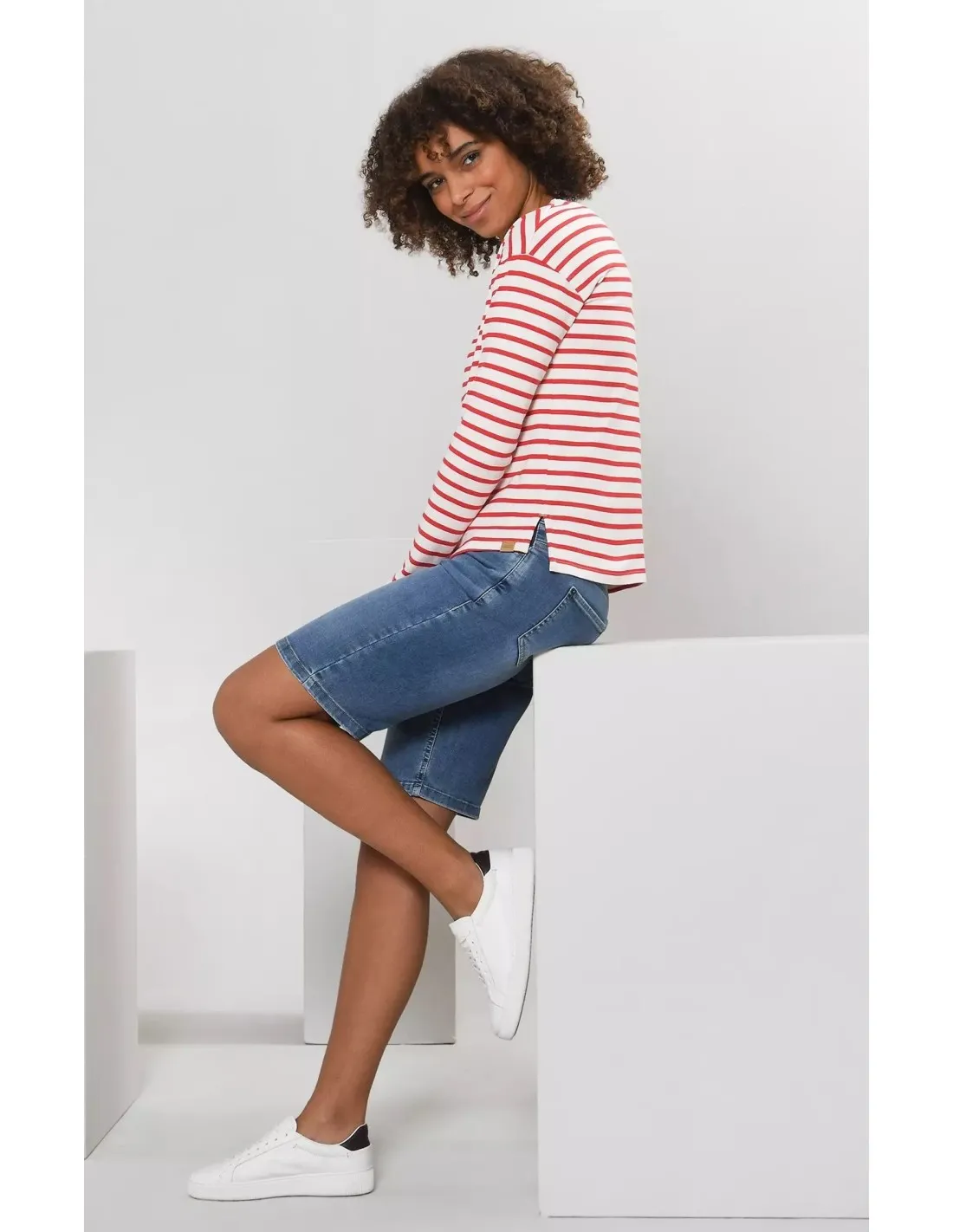 SHORTS IN JEANS DI COTONE BIOLOGICO "KRISTEN"