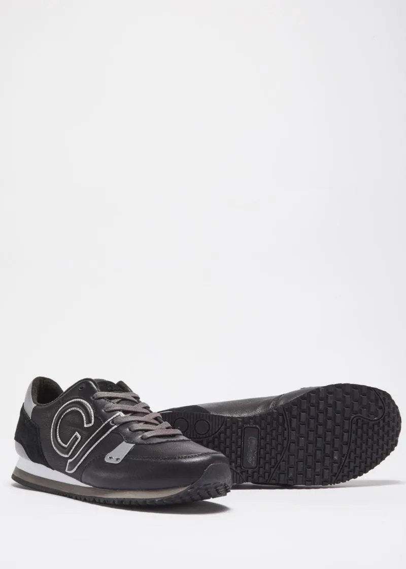 Sneaker in pelle e tessuto tecnico