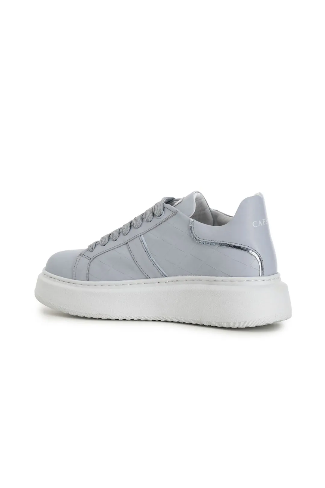 sneakers in pelle stampa intreccio su suola a cassetta azzurro