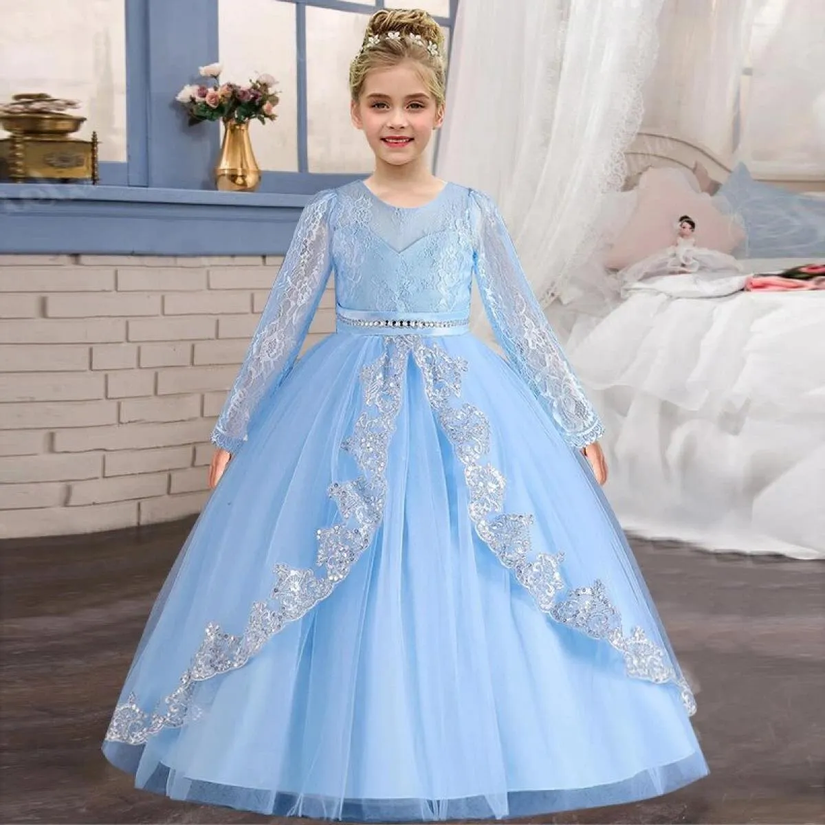 Splendido nuovo abito da sposa lungo Natale per ragazza spettacolo Abito da principessa maglia manica lunga autunno abbigliament
