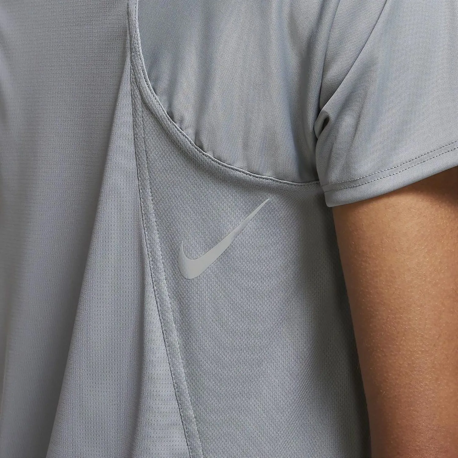 W NIKE DRI FIT RACE TOP SS
